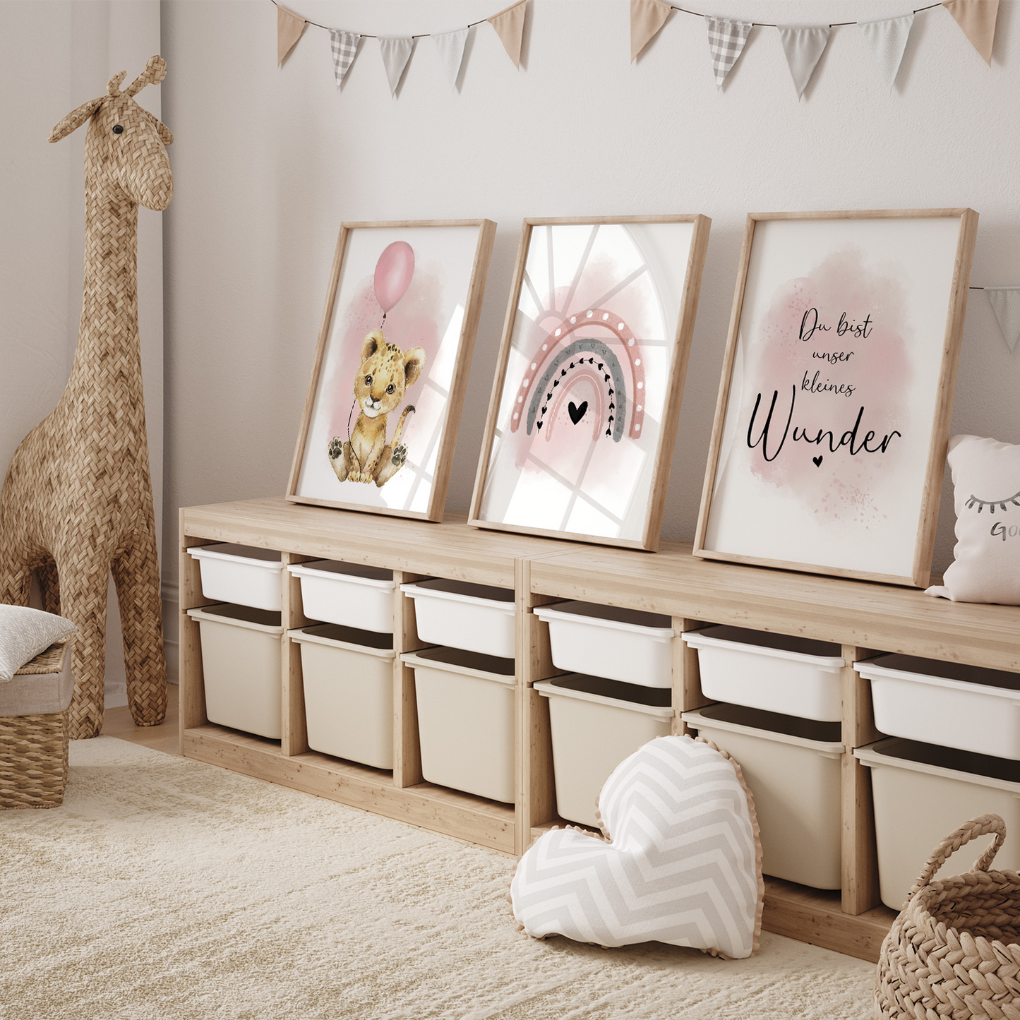 Kinderzimmer Poster | 3er Set A4 | Löwe & Luftballon rosa