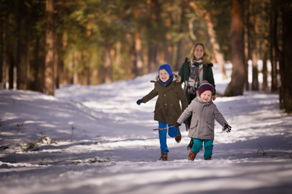 Kinder im Schnee