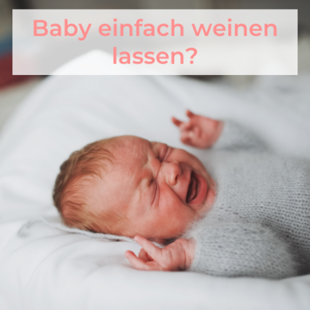 Baby schreit im Bettchen