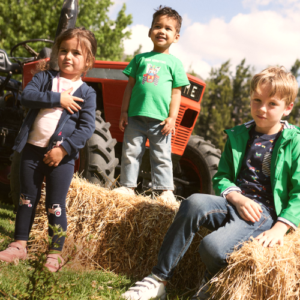 "Frühling auf dem Bauernhof" Kollektion bei Ernsting's family