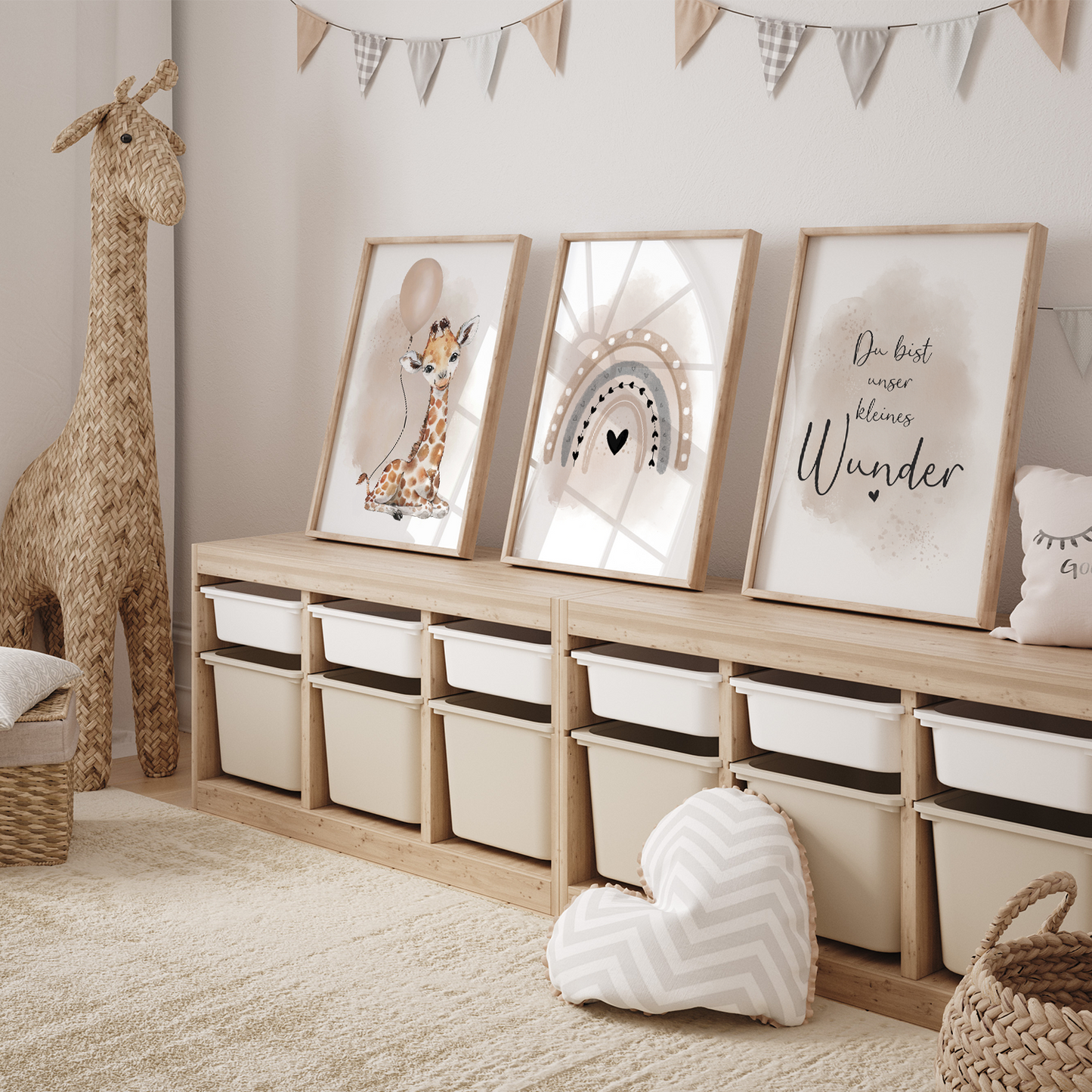 Kinderzimmer Poster | 3er Set A4 | Giraffe & Luftballon beige